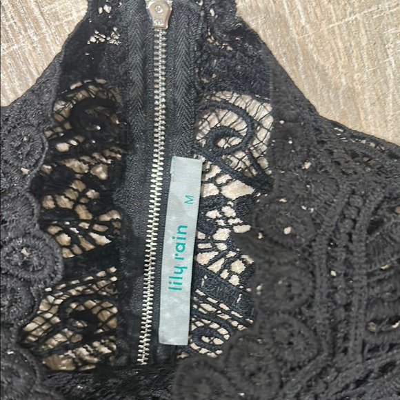 Black Embellished Crop Blouse with Mandarin Collar - Picture 4 of 6